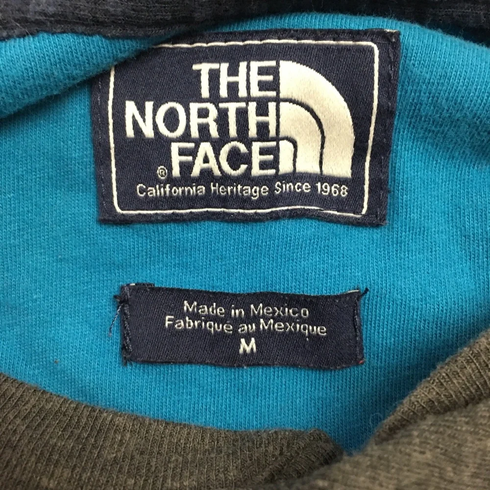 The North Face Henley Long Sleeve Shirt Medium Gray Casual Lightweight Stretch